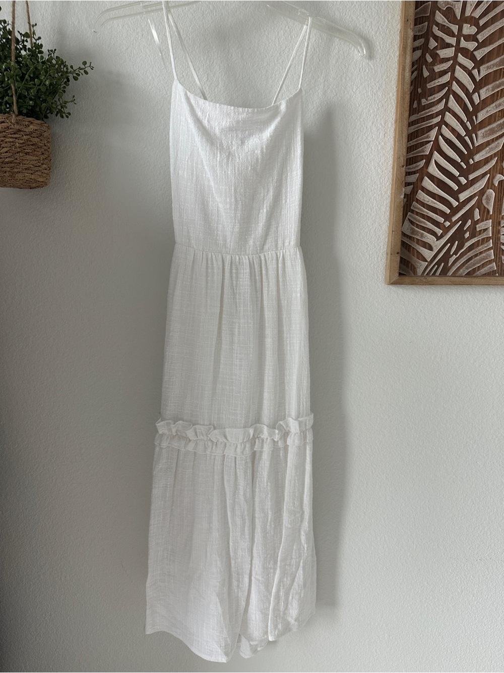 Women’s White Spaghetti Strap Maxi Dress - Lightweight Summer Style